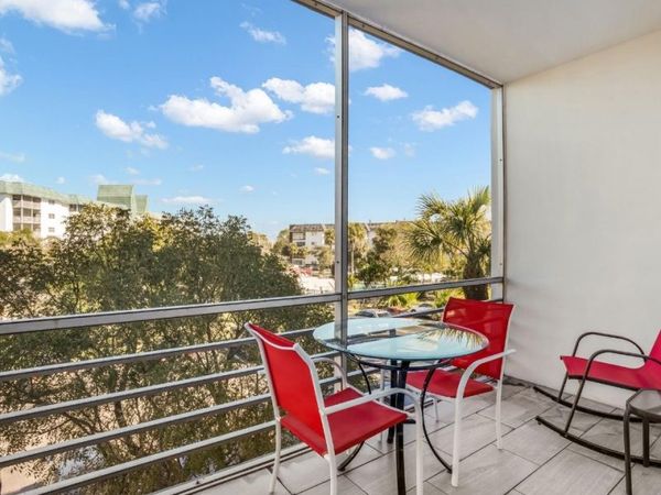 4770 NW 21st Street, Unit 305, Lauderhill, FL 33313