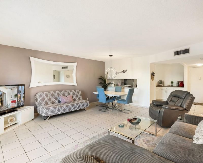 4770 NW 21st Street, Unit 305, Lauderhill, FL 33313 Photo
