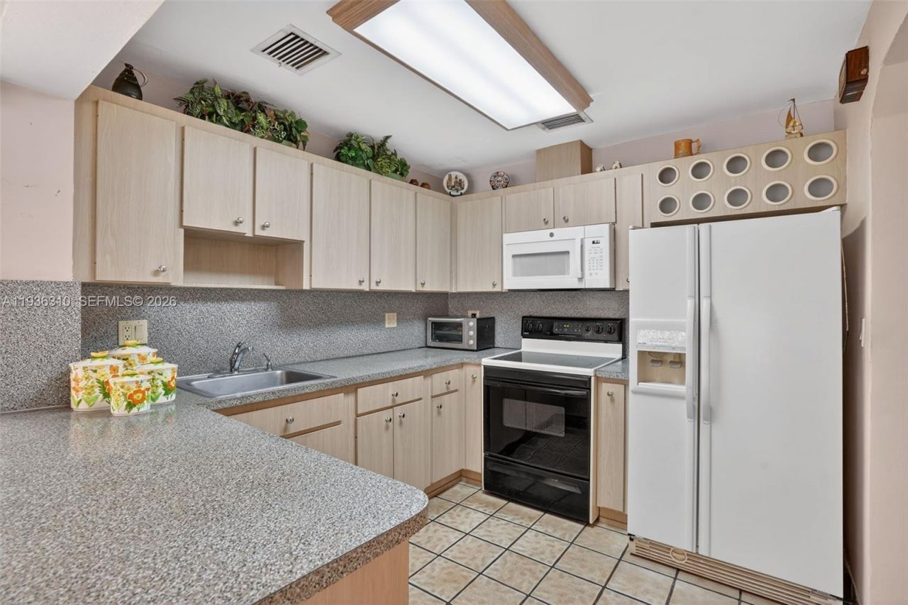 1633 SW 30th Ave, Miami, FL 33145 Photo