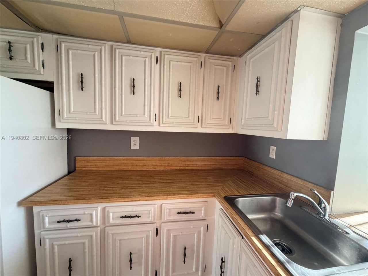 800 Parkview Dr, Unit 303, Hallandale Beach, FL 33009 Photo