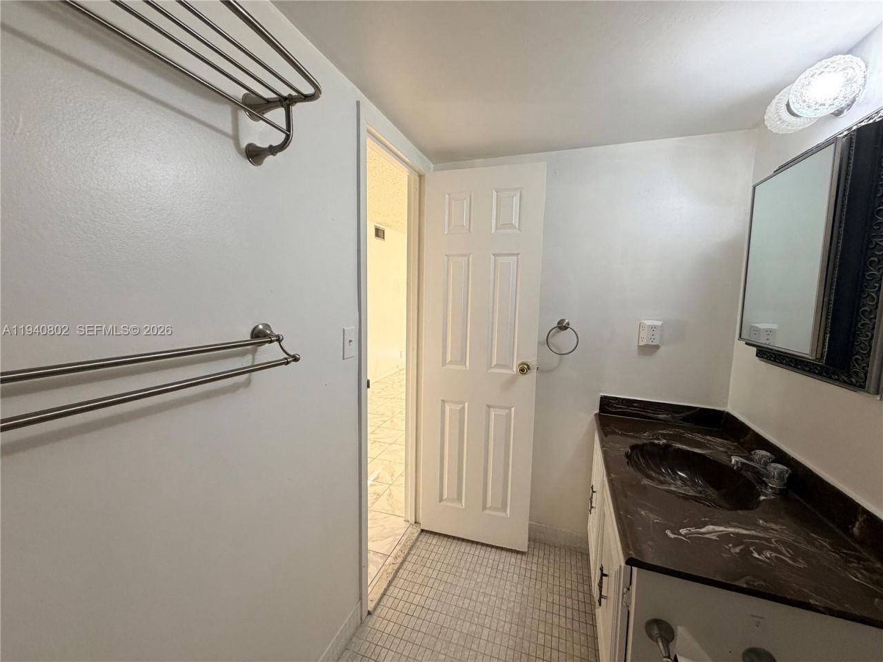 800 Parkview Dr, Unit 303, Hallandale Beach, FL 33009 Photo