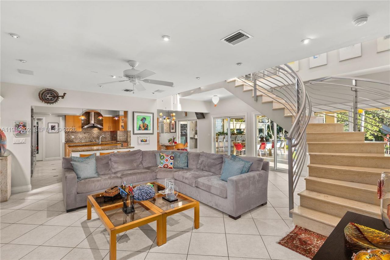 5343 Orduna Dr, Coral Gables, FL 33146 Photo