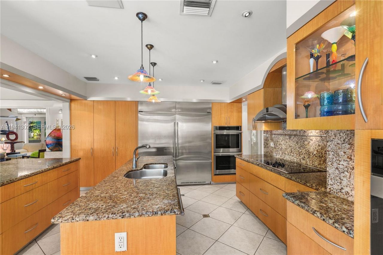 5343 Orduna Dr, Coral Gables, FL 33146 Photo