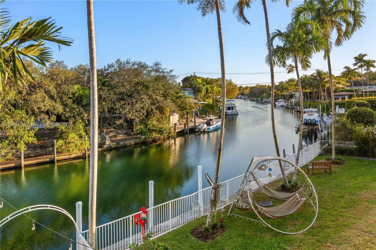 5343 Orduna Dr, Coral Gables, FL 33146 Photo