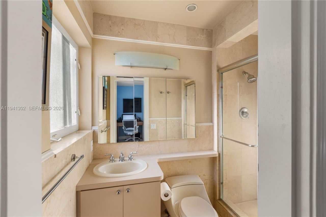 5343 Orduna Dr, Coral Gables, FL 33146 Photo