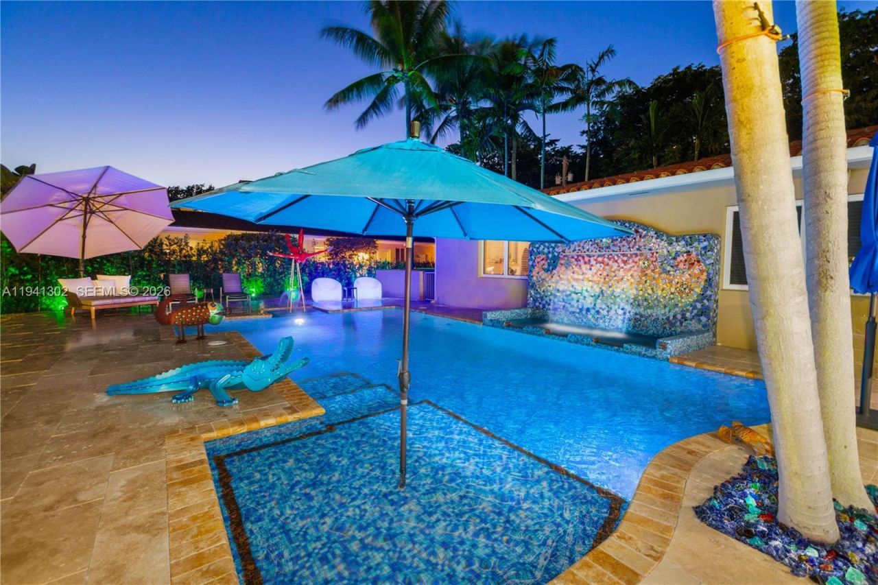 5343 Orduna Dr, Coral Gables, FL 33146 Photo