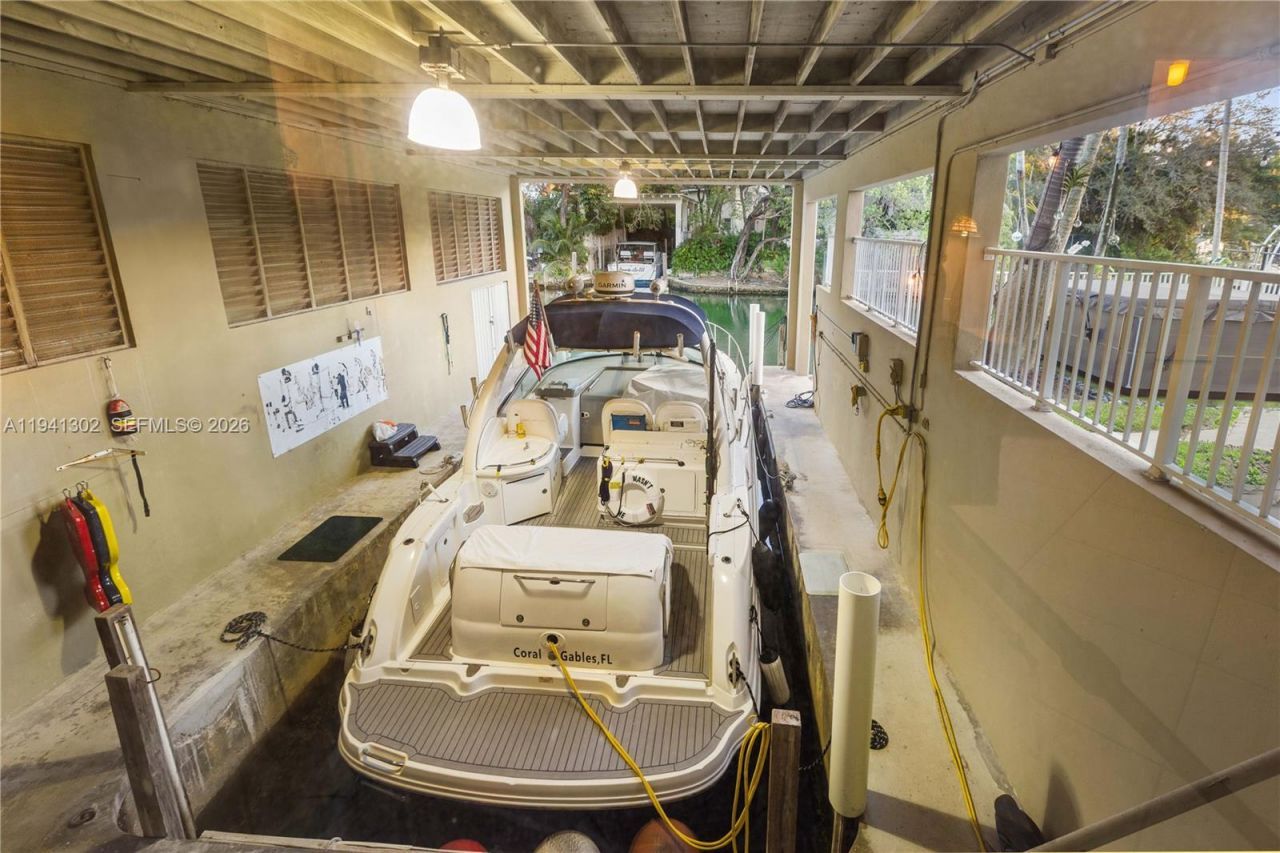 5343 Orduna Dr, Coral Gables, FL 33146 Photo