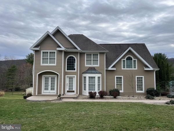 6 JACKSON ROAD, POTTSVILLE, PA 17901