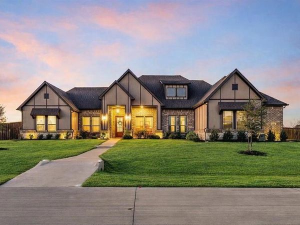 311 Lakota Parkway, Waxahachie, TX 75165