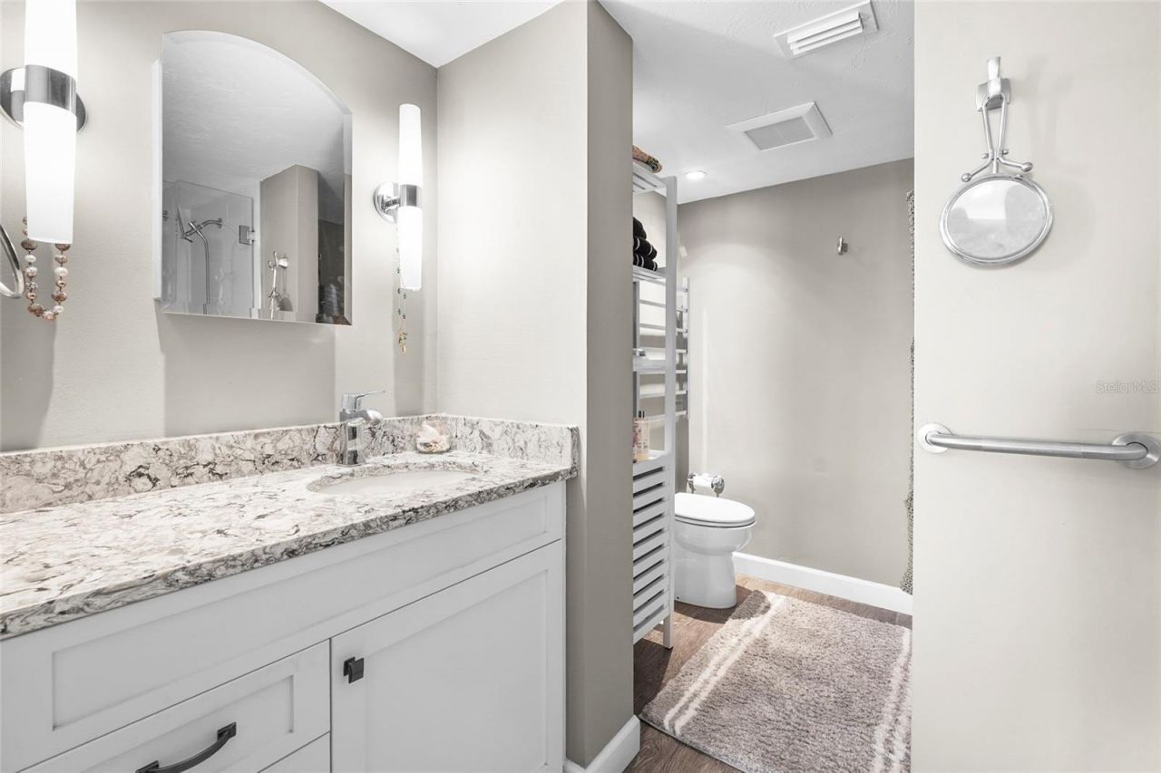 707 S Gulfstream Avenue, Unit 906, Sarasota, FL 34236 Photo