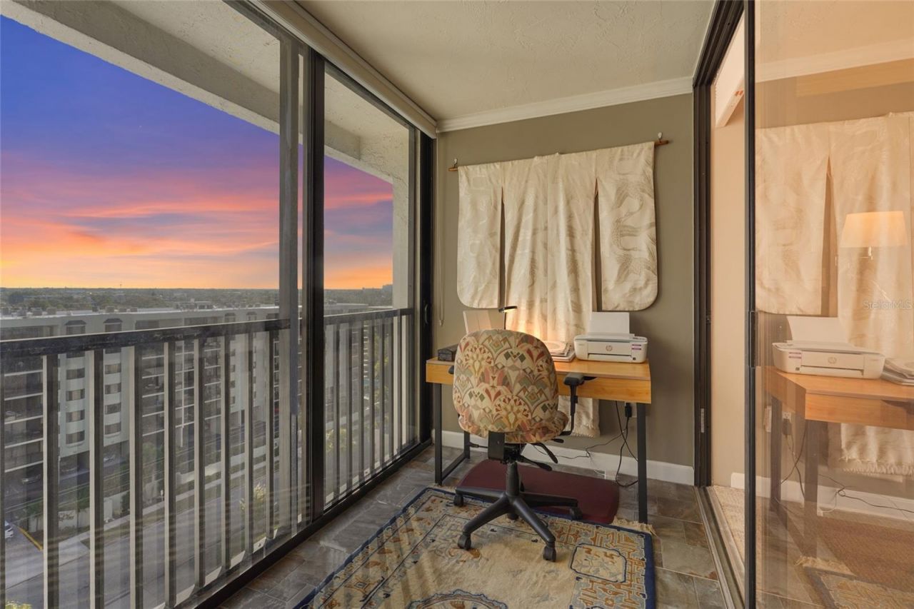 707 S Gulfstream Avenue, Unit 906, Sarasota, FL 34236 Photo