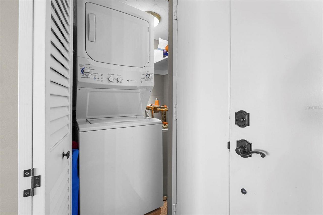 707 S Gulfstream Avenue, Unit 906, Sarasota, FL 34236 Photo