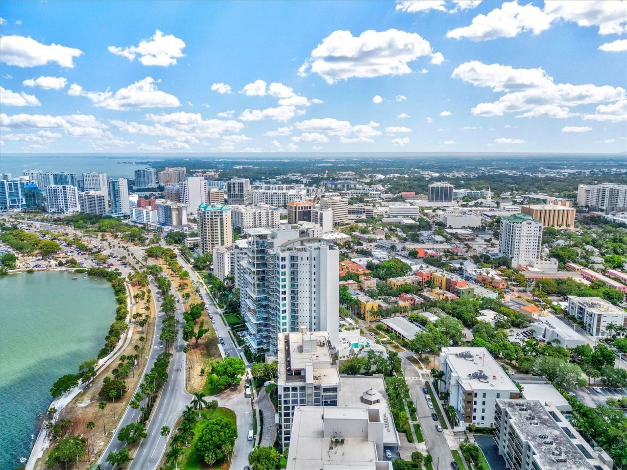 707 S Gulfstream Avenue, Unit 906, Sarasota, FL 34236 Photo