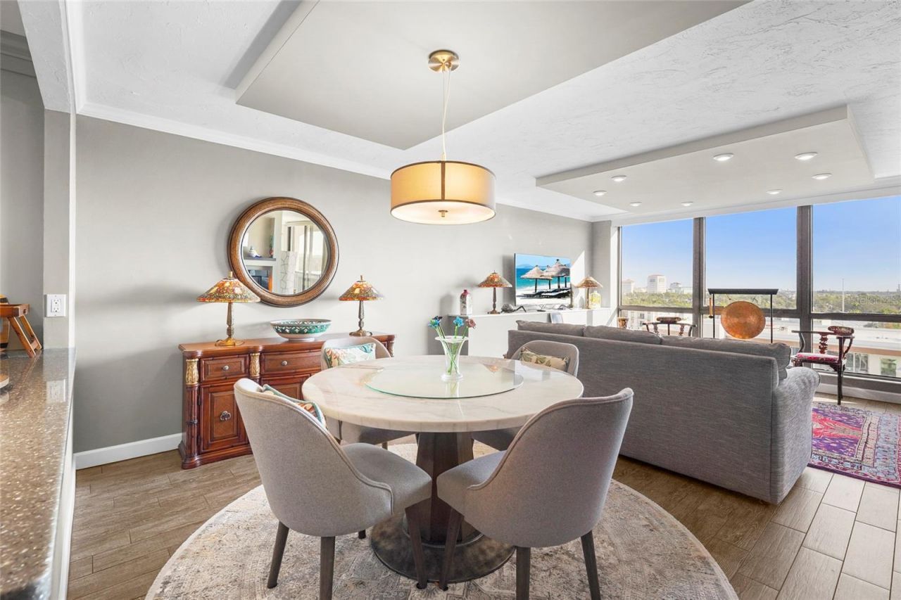 707 S Gulfstream Avenue, Unit 906, Sarasota, FL 34236 Photo