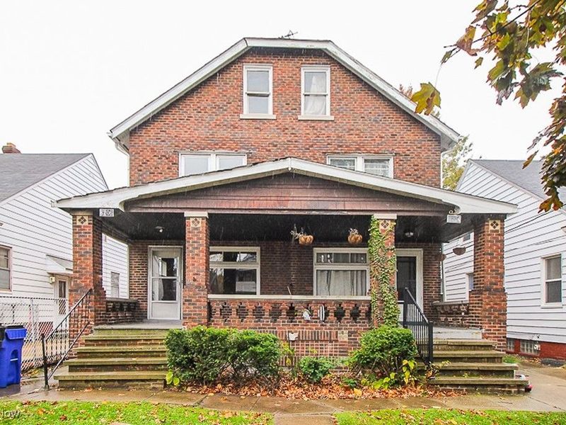 8204 Bancroft Avenue, Unit 8206, Cleveland, OH 44105 Photo 1