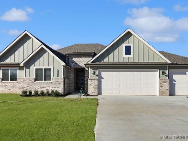 15654 S 35th East Avenue, Bixby, OK 74008