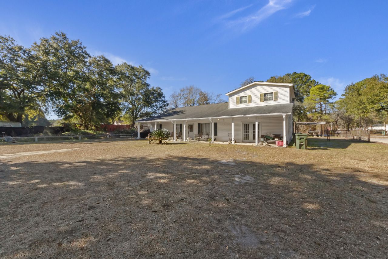 630 Grandfather Lane Photo 3