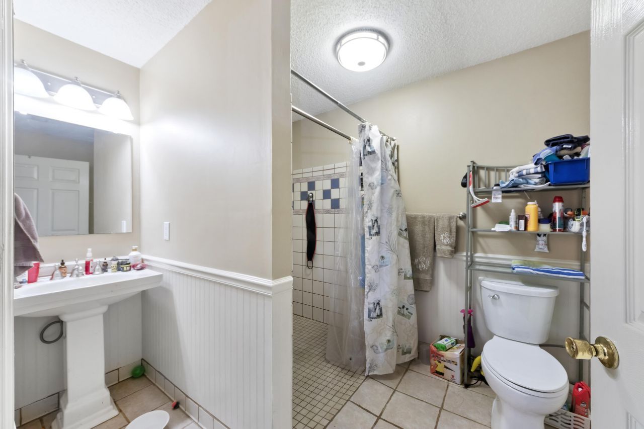 630 Grandfather Lane Photo 6