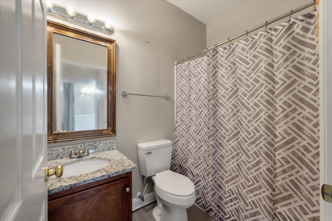 8320 Tyrian Path Photo 17