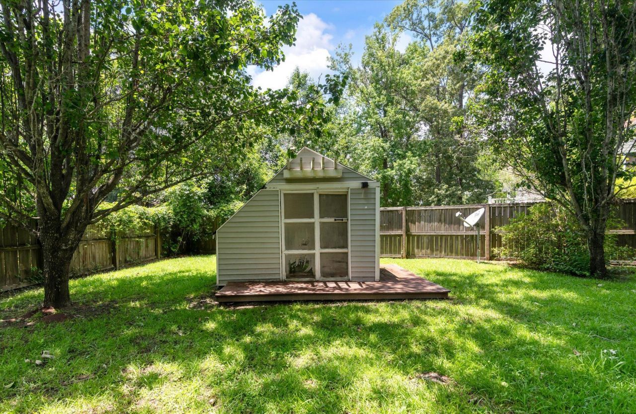 8320 Tyrian Path Photo 34