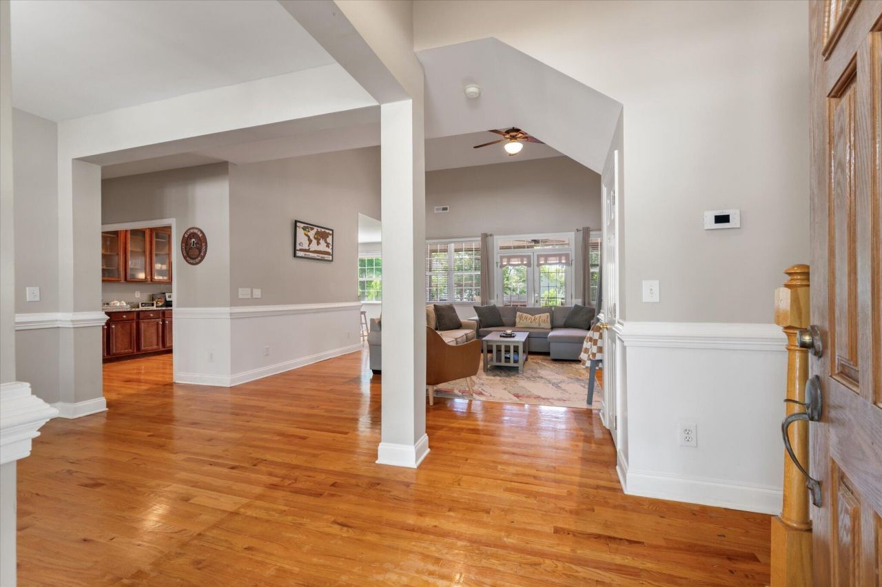 8320 Tyrian Path Photo 9