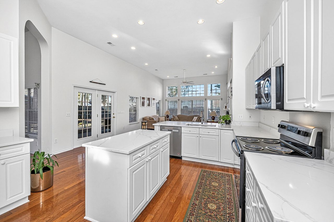 102 Corral Circle Photo 14