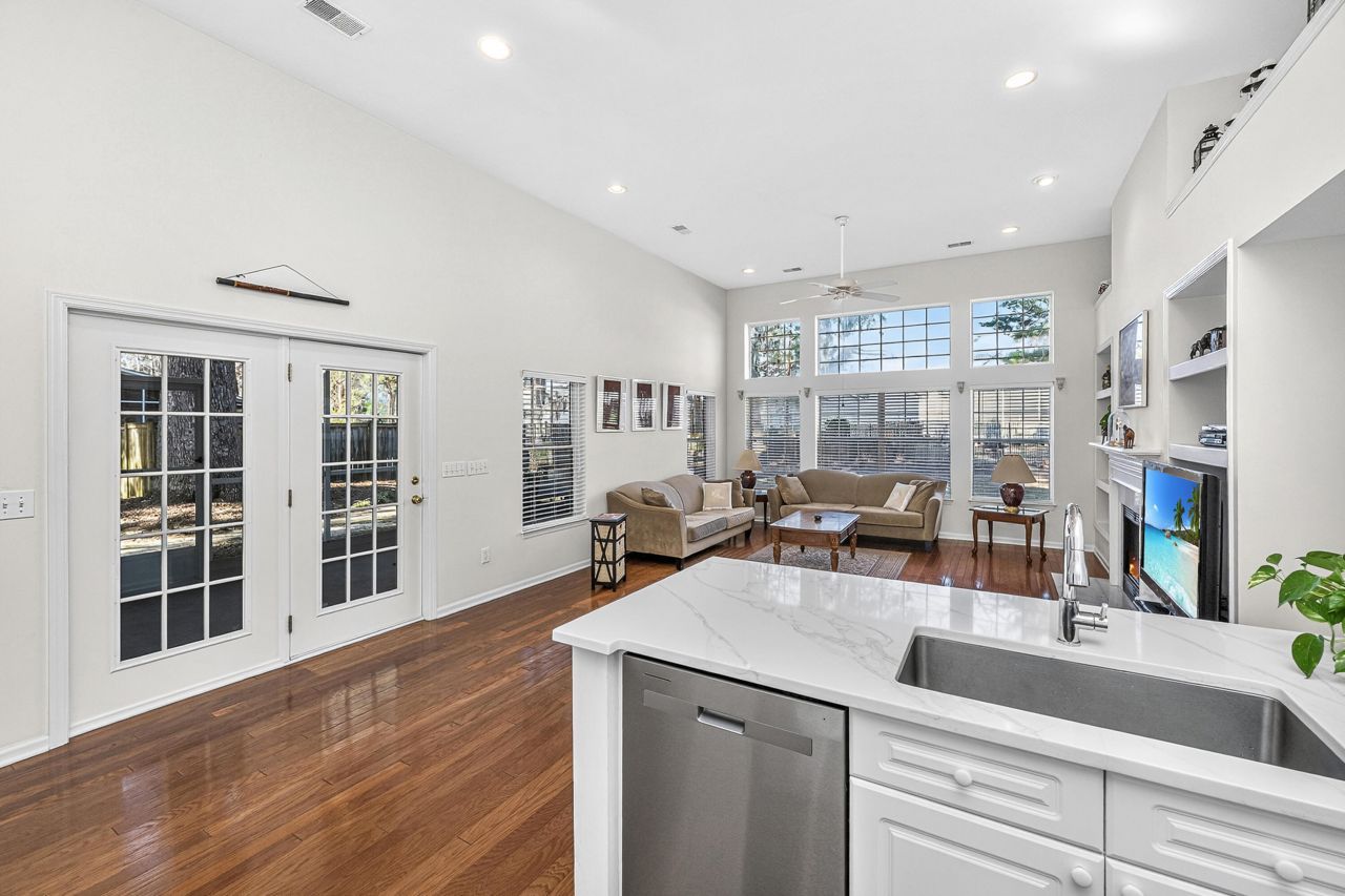 102 Corral Circle Photo 15