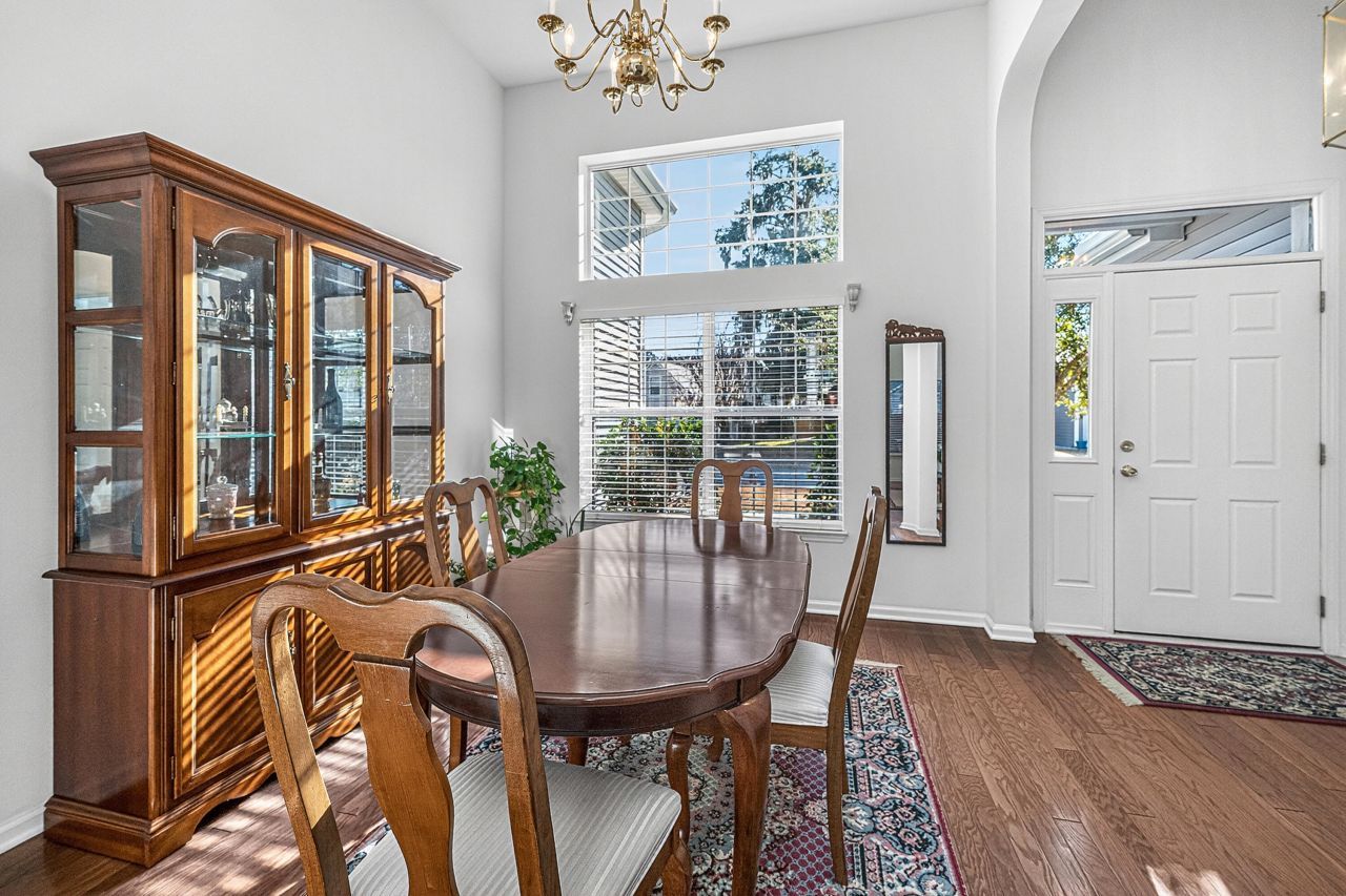 102 Corral Circle Photo 5