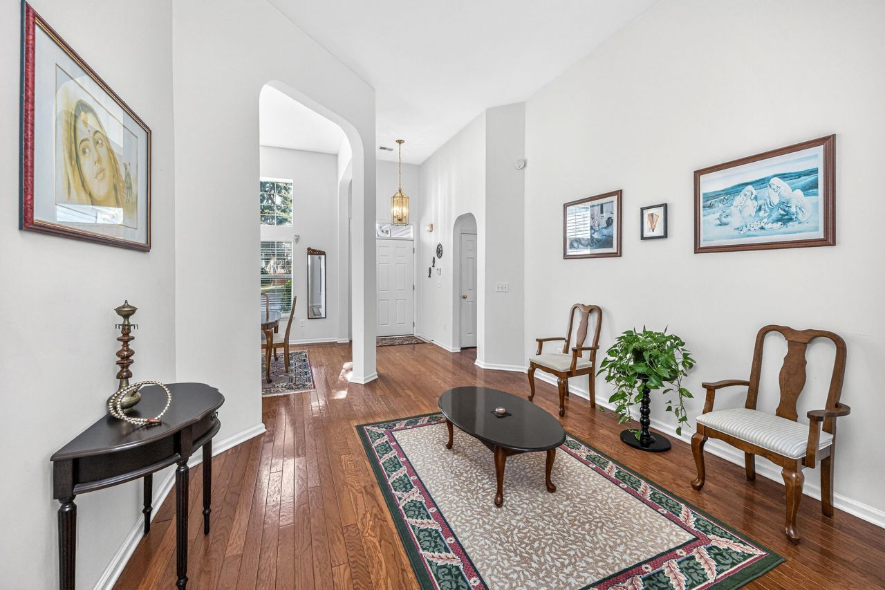 102 Corral Circle Photo 6