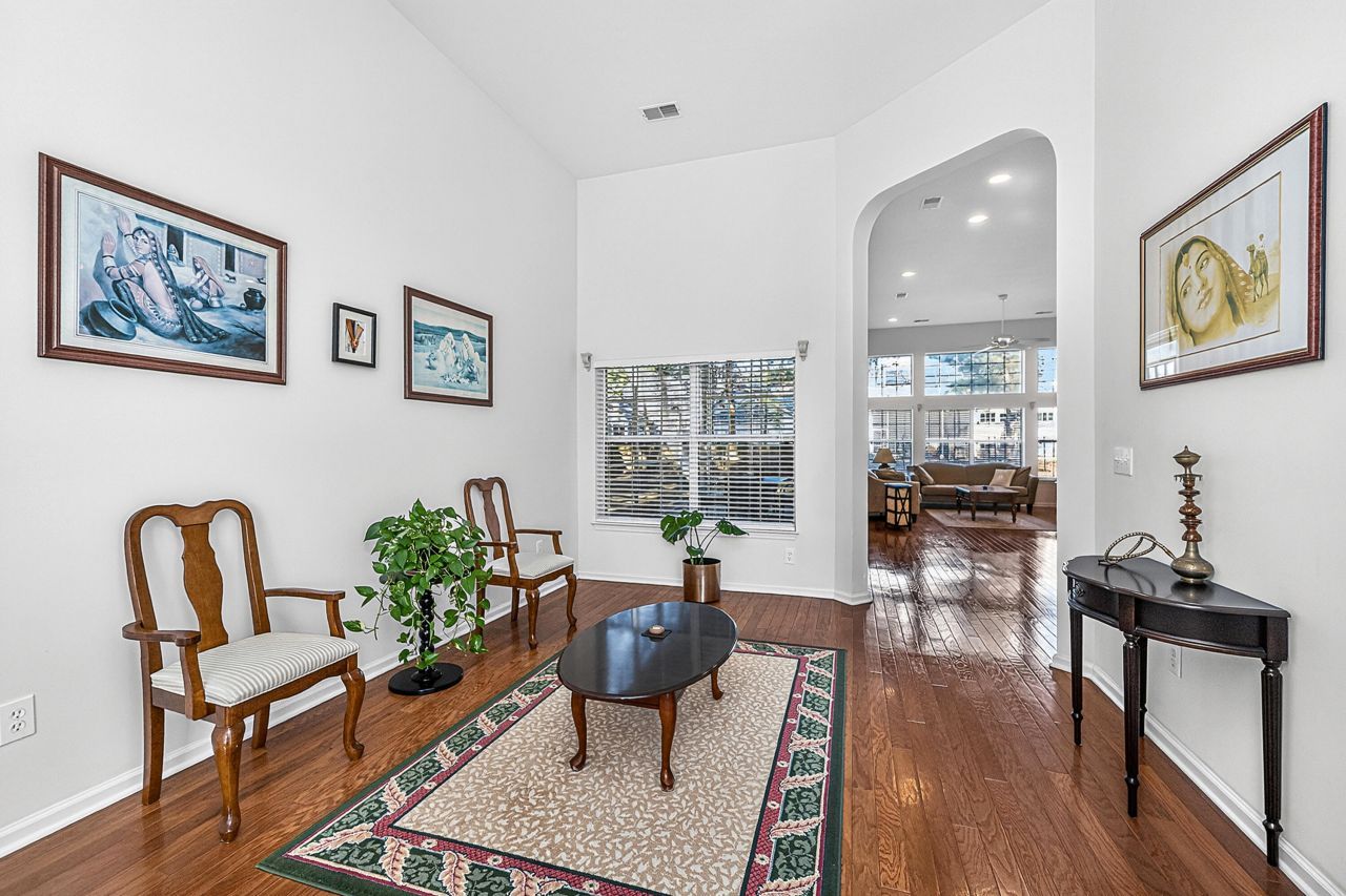 102 Corral Circle Photo 7