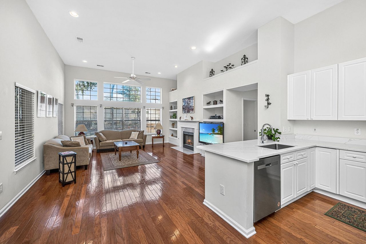 102 Corral Circle Photo 8