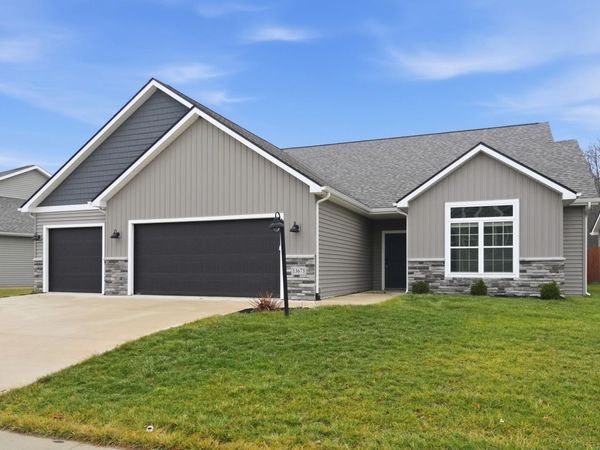 13673 Copper Strike Pass, Fort Wayne, IN 46845