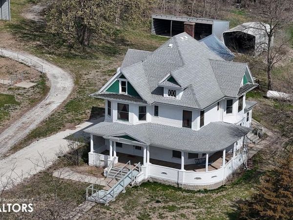 609 Main Street, Coin, IA 51636