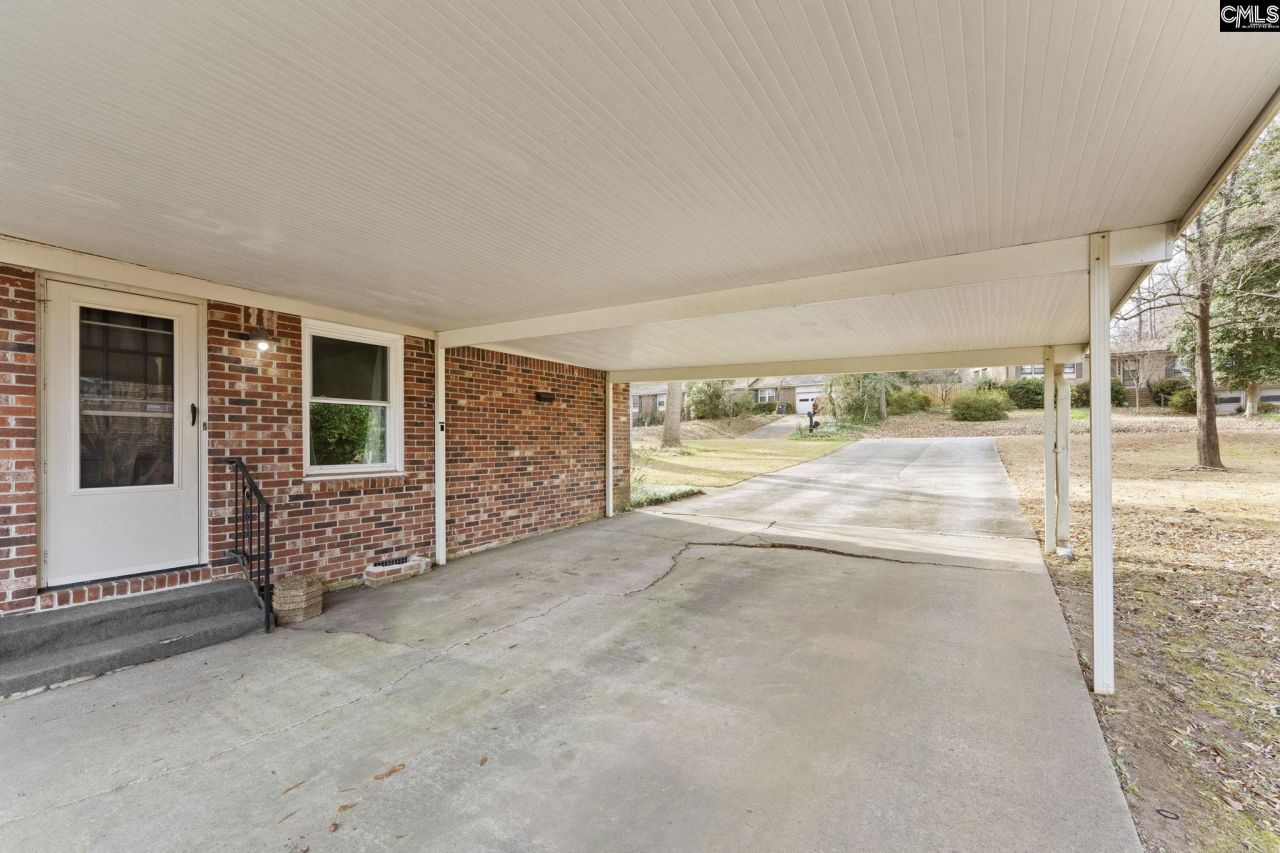 2828 Woodland Hills Street E Photo 19