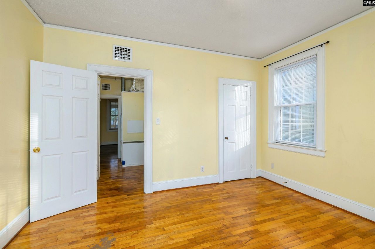 25 Baker Street Photo 28