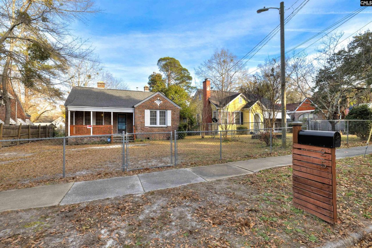 25 Baker Street Photo 4