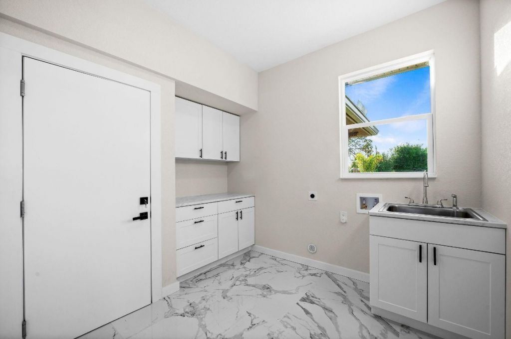 1371 Cumberland Road, Venice, FL 34293 Photo