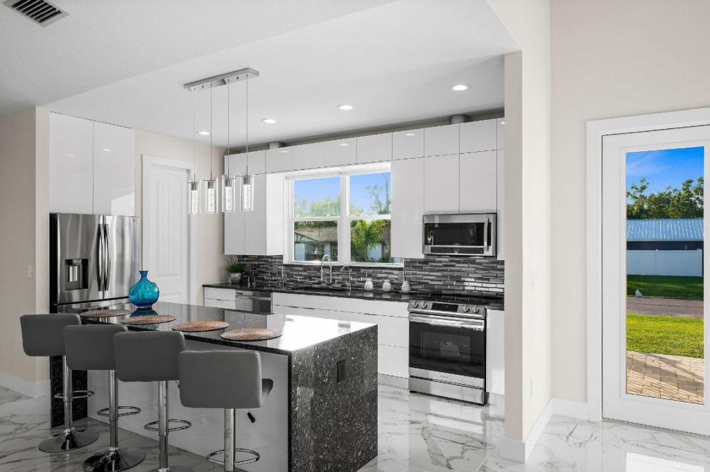 1371 Cumberland Road, Venice, FL 34293 Photo