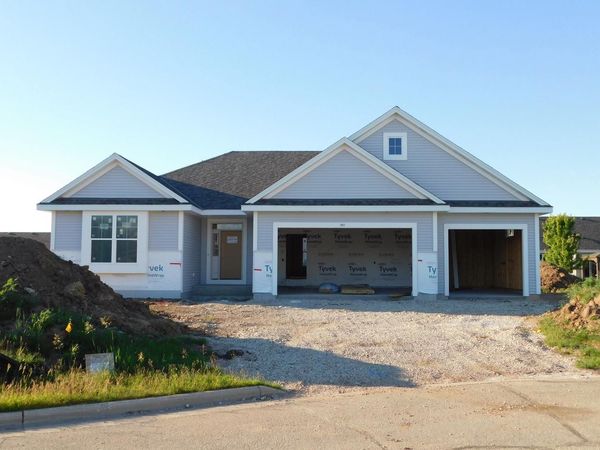962 Horseshoe COURT, Belgium, WI 53004