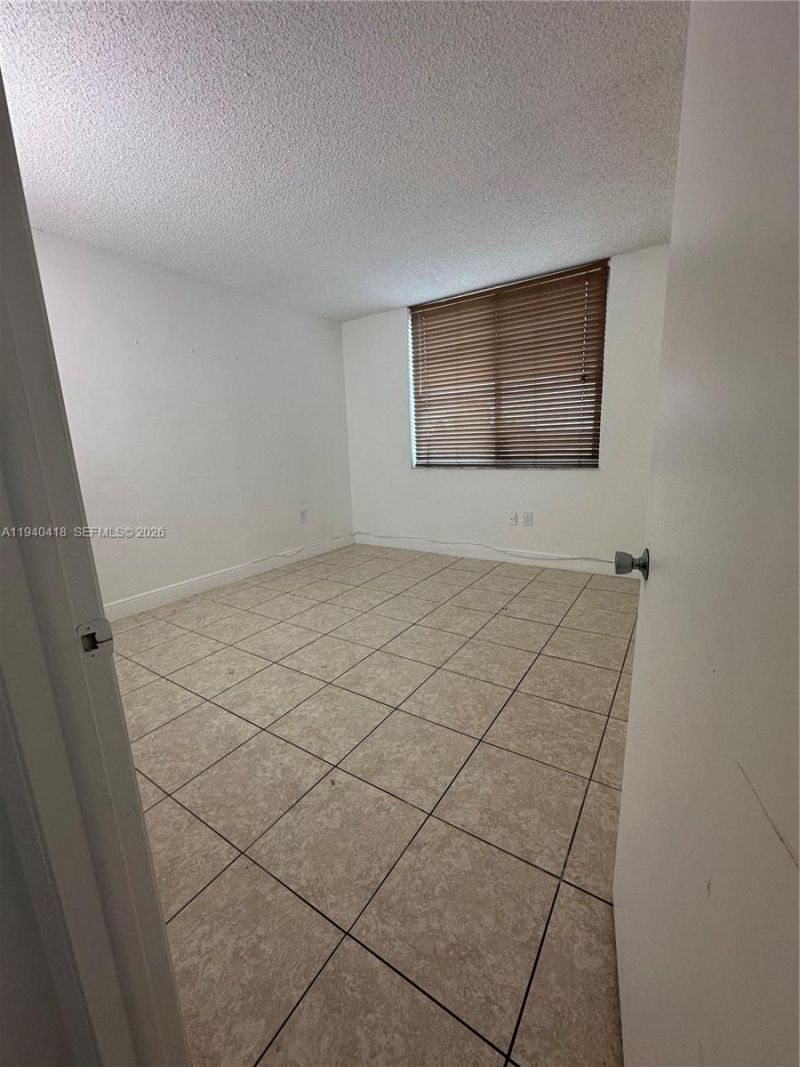 919 Hillcrest Dr, Unit 303, Hollywood, FL 33021 Photo