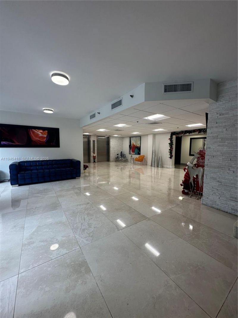 919 Hillcrest Dr, Unit 303, Hollywood, FL 33021 Photo