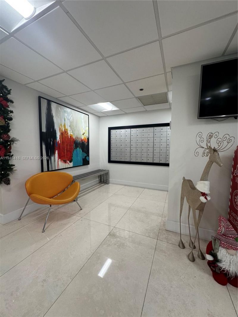 919 Hillcrest Dr, Unit 303, Hollywood, FL 33021 Photo