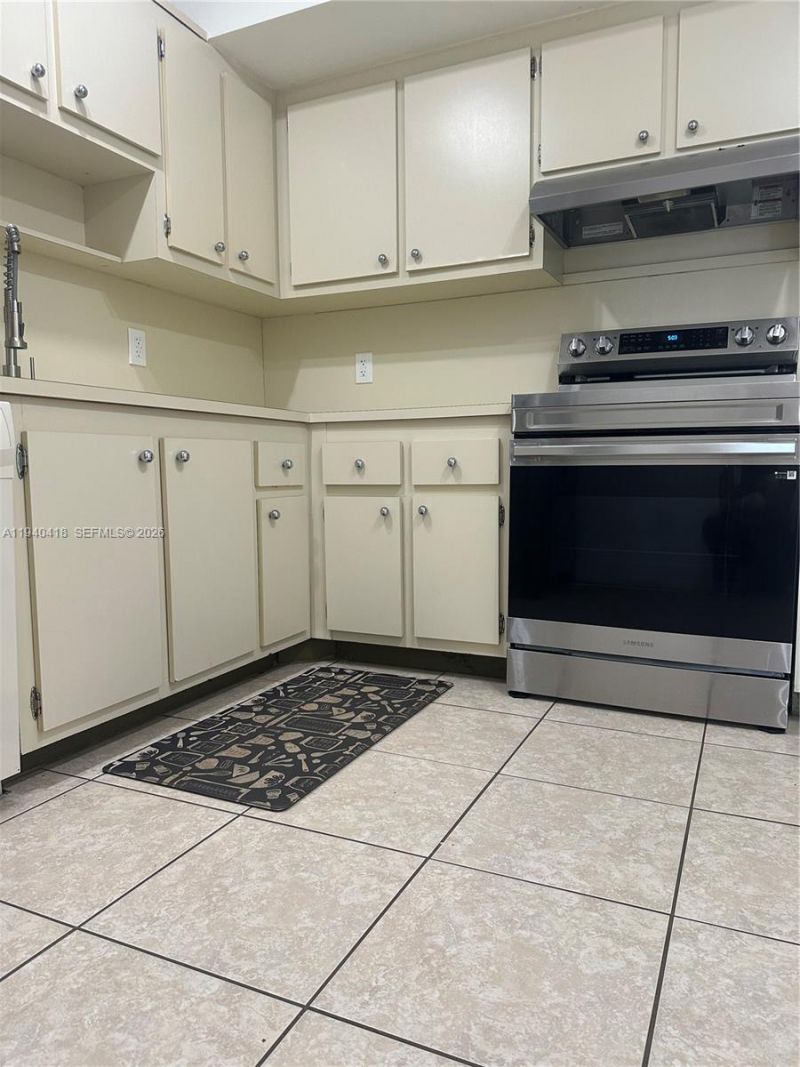 919 Hillcrest Dr, Unit 303, Hollywood, FL 33021 Photo