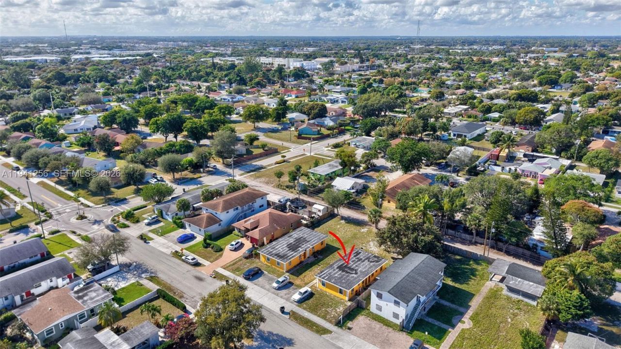 130 - 132 - 134 - 136 SW 8th Ave, Delray Beach, FL 33444 Photo