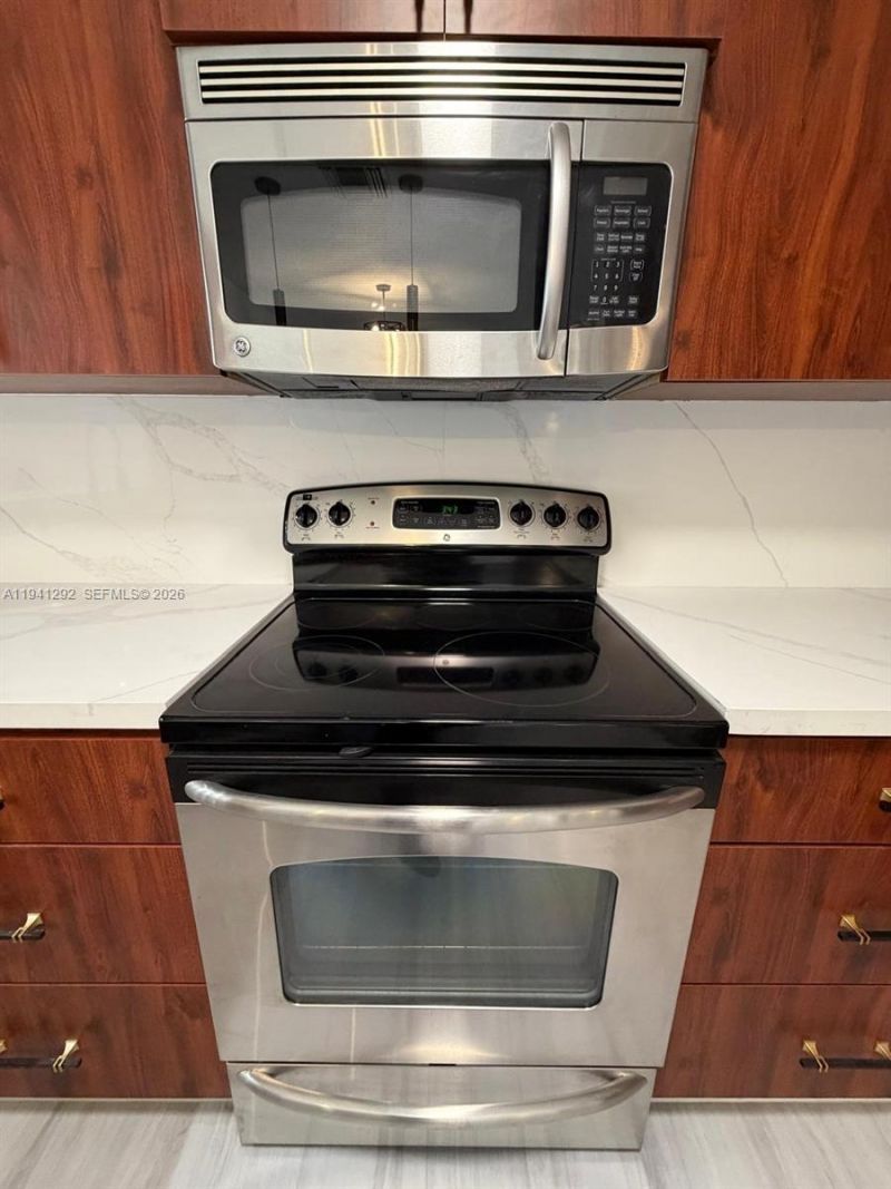 3030 SW 96th Ave, Miami, FL 33165 Photo