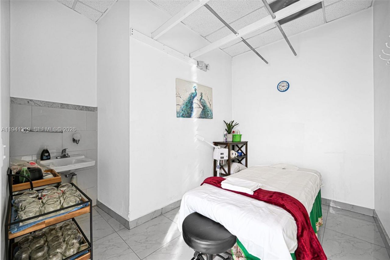 2301 Wilton Dr, Unit C5, Wilton Manors, FL 33305 Photo