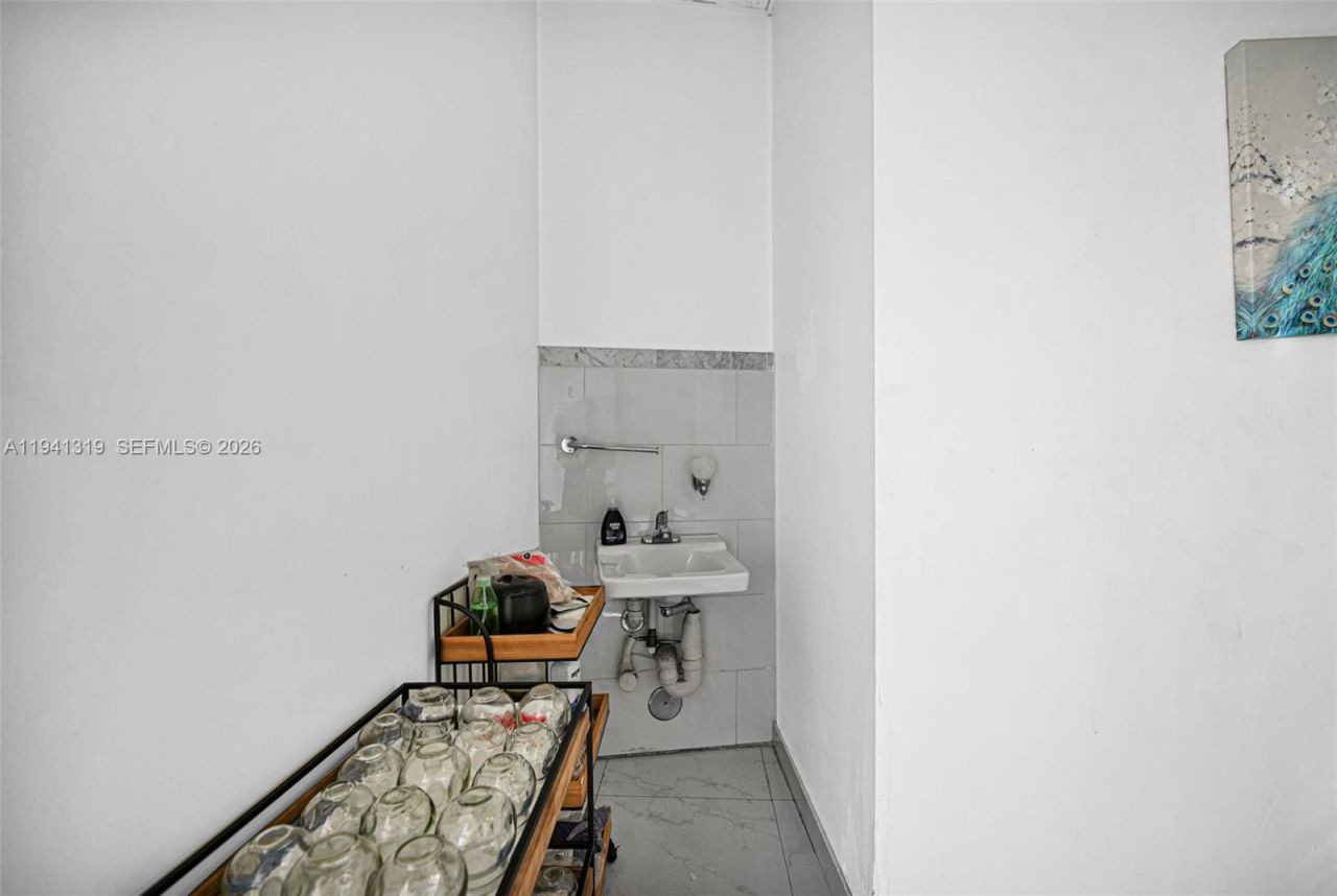 2301 Wilton Dr, Unit C5, Wilton Manors, FL 33305 Photo