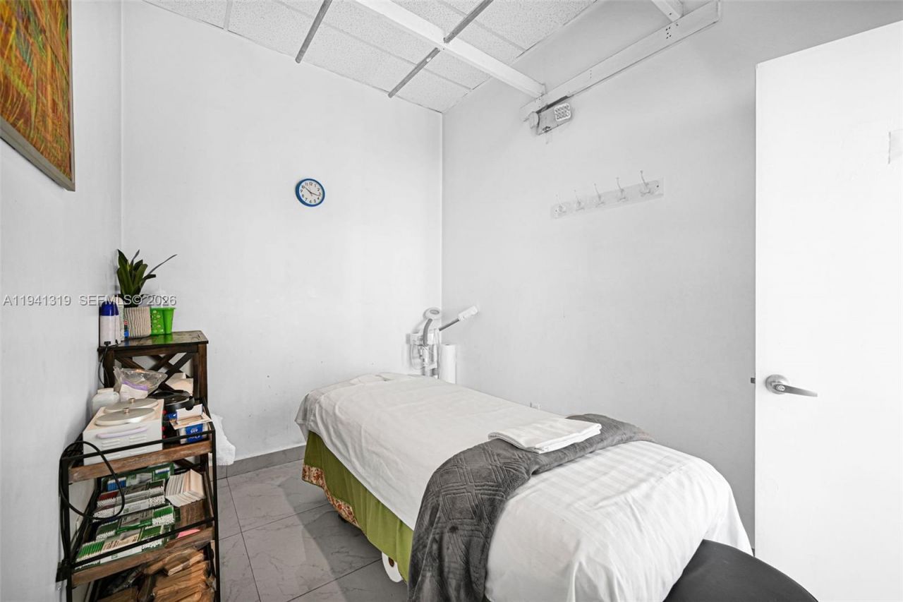 2301 Wilton Dr, Unit C5, Wilton Manors, FL 33305 Photo