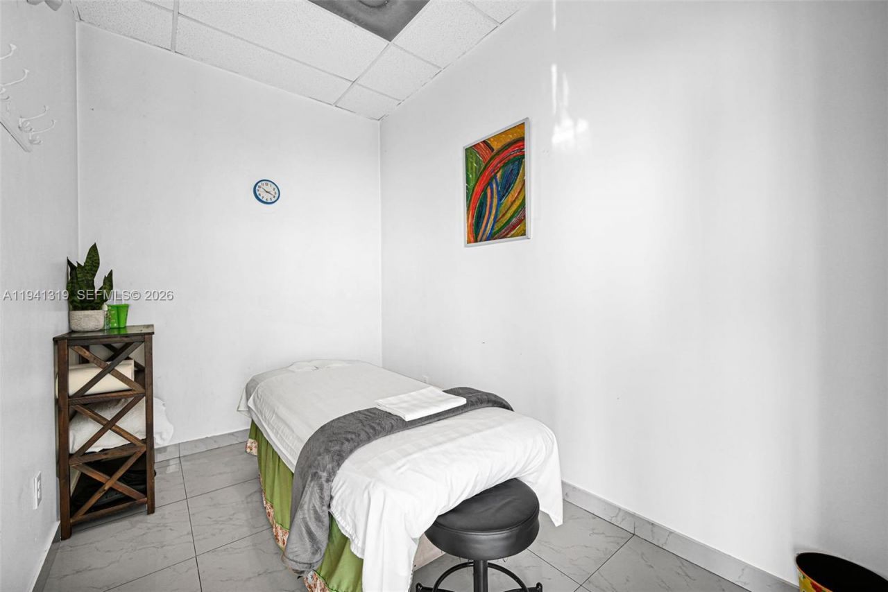 2301 Wilton Dr, Unit C5, Wilton Manors, FL 33305 Photo