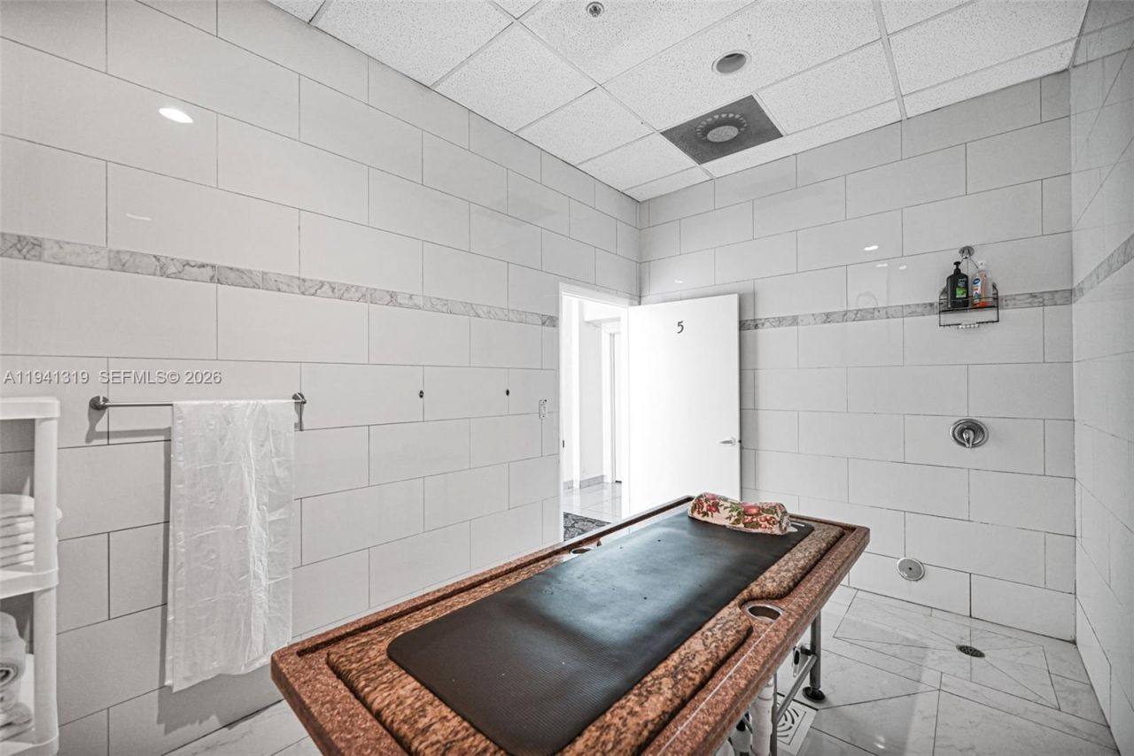 2301 Wilton Dr, Unit C5, Wilton Manors, FL 33305 Photo